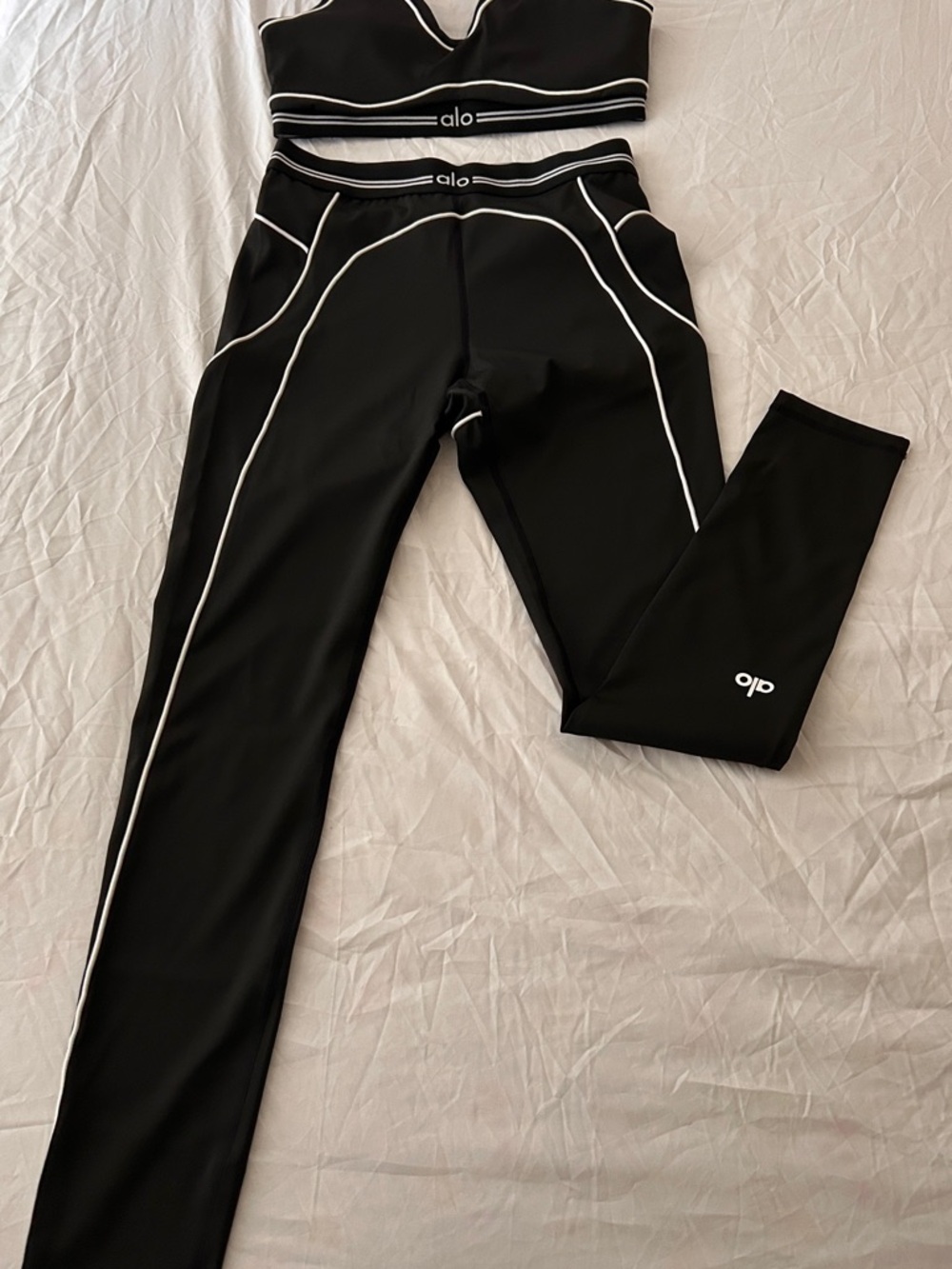 ALO Yoga Black Leggings with White Trim